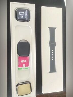 Apple Watch Series 7 45mm Midnight Aluminum GPS w/ Sport Band –